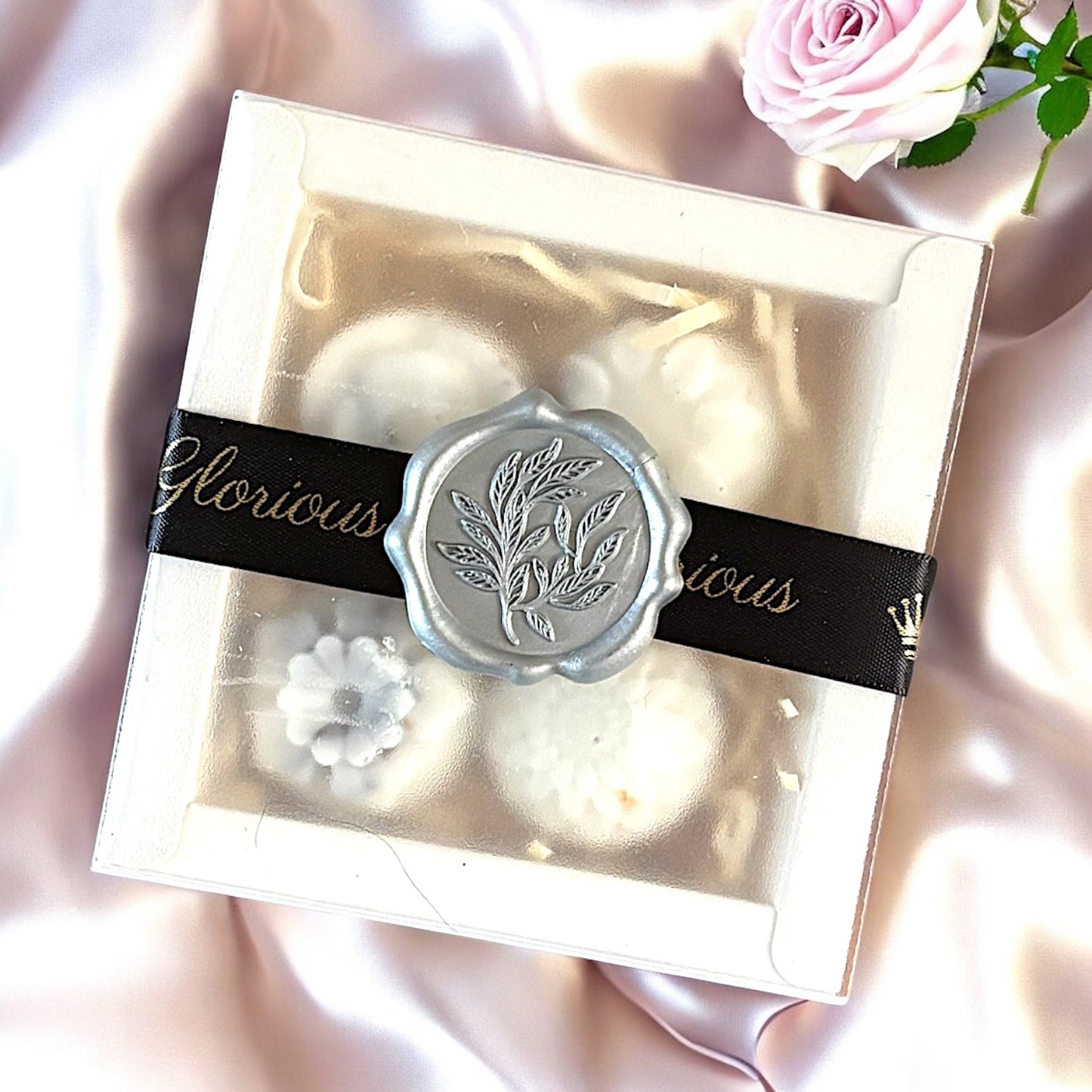 Spa Day 4 Lavender Wax Melts Gift Box With Botanicals